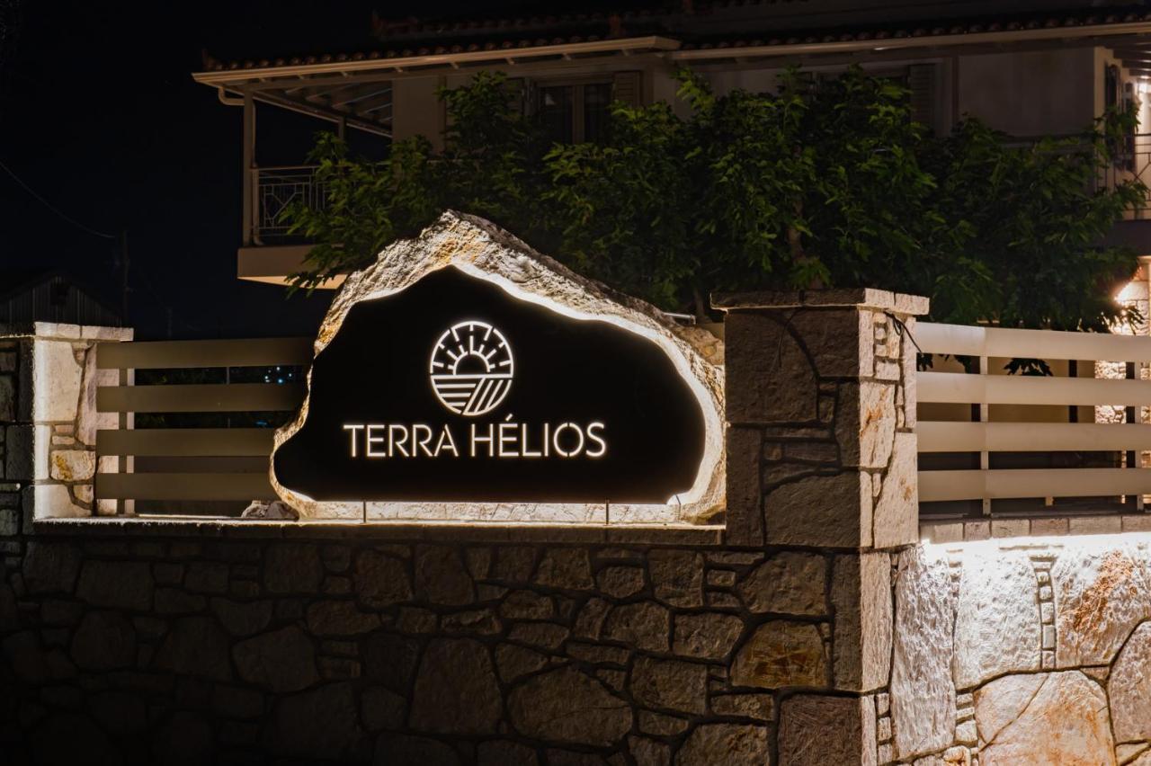 Terra Helios Suites & Studios Кипарисия Екстериор снимка
