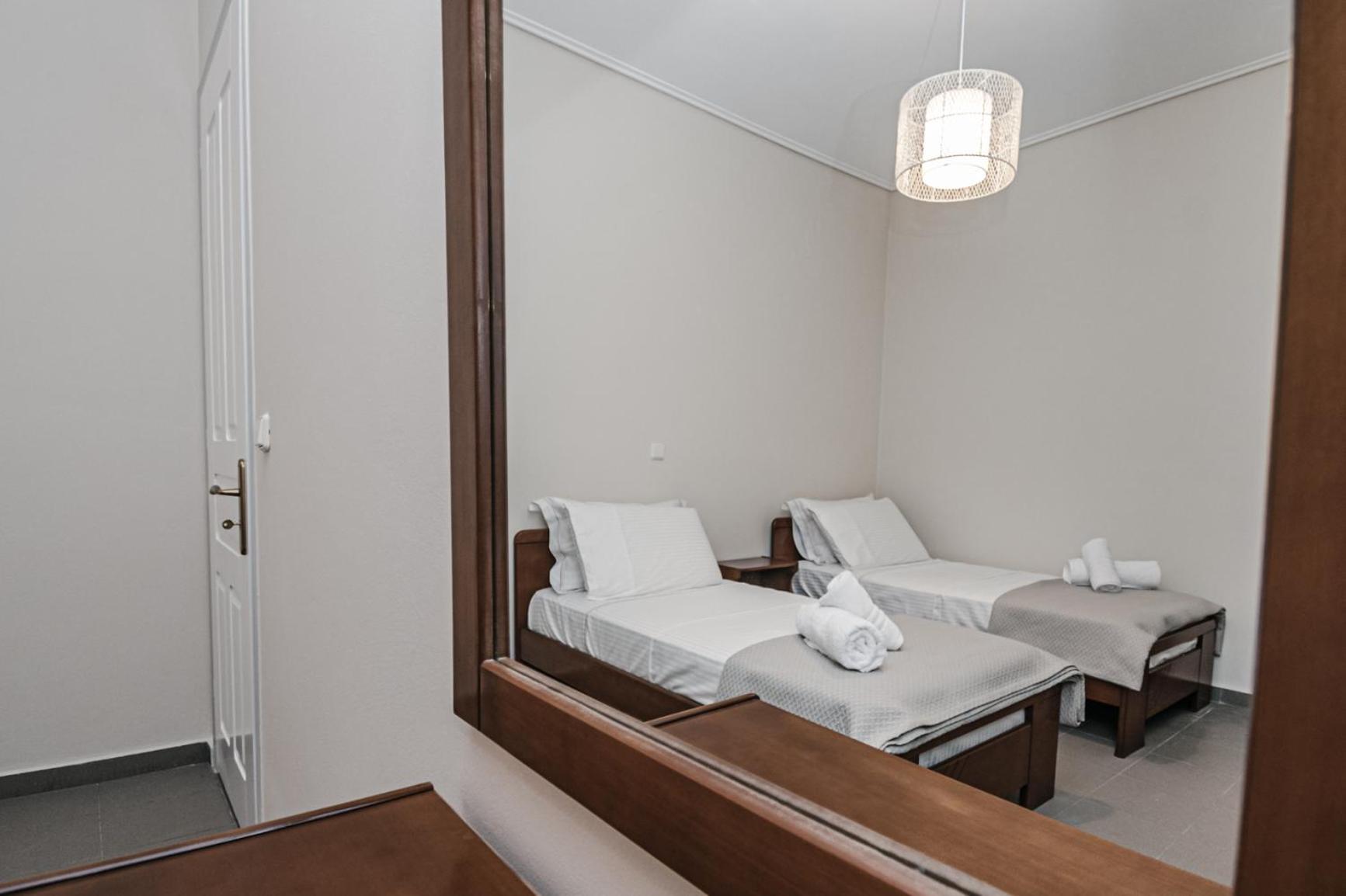 Terra Helios Suites & Studios Кипарисия Стая снимка